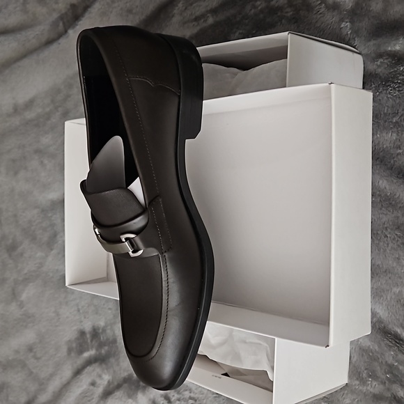 Calvin Klein Craig Leather Dress Loafers.BRAND NEW IN ORIGINAL BOX.NEVER WORN!! - Picture 3 of 8